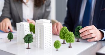 Pourquoi investir dans une SCPI ehpad séduit de plus en plus d’épargnants ?